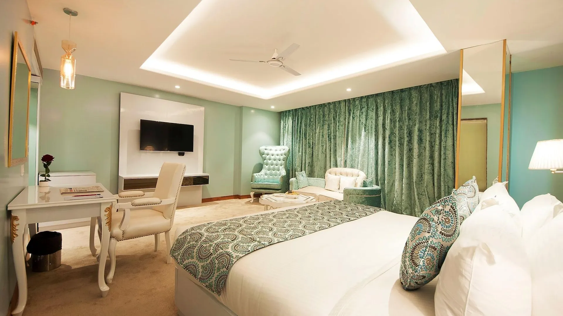 Airport Hotel Ramhan Palace Mahipalpur Нью-Дели