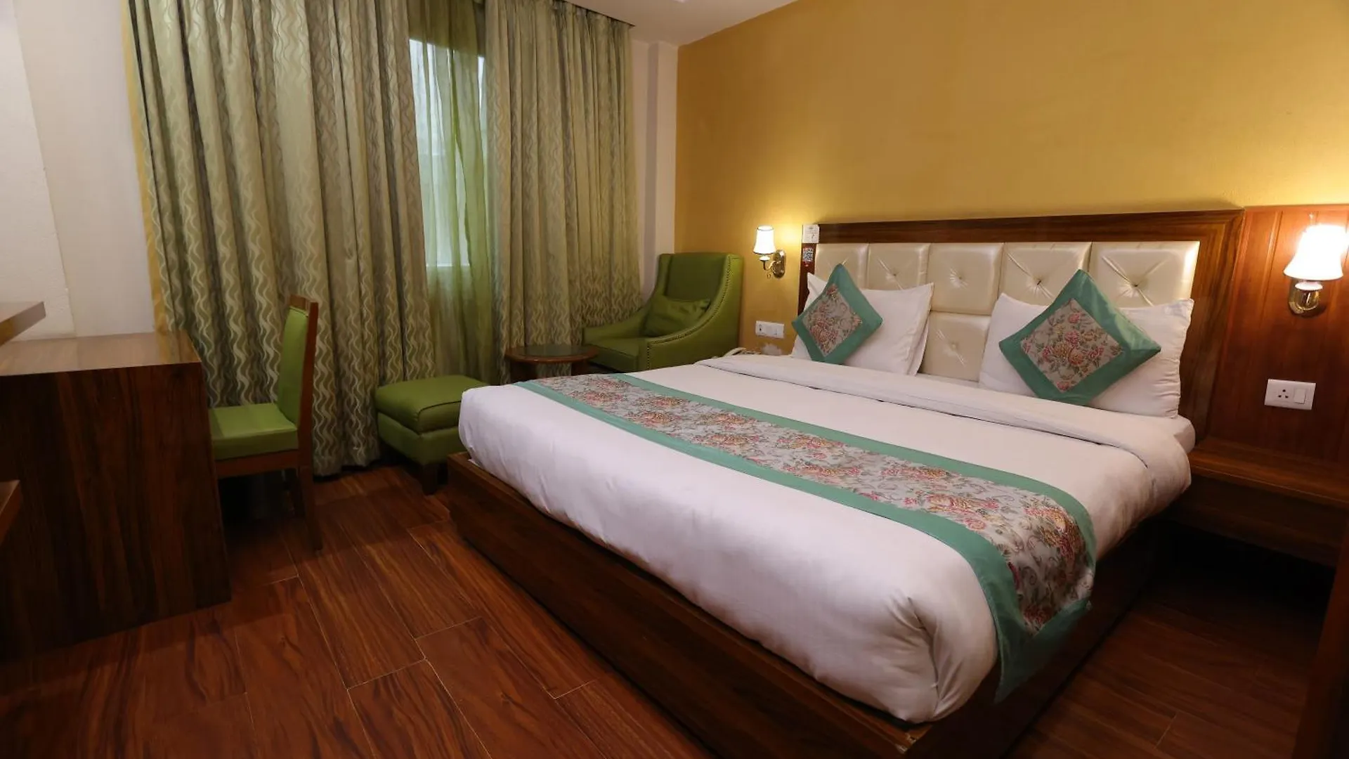 Airport Hotel Ramhan Palace Mahipalpur Нью-Дели 4*,