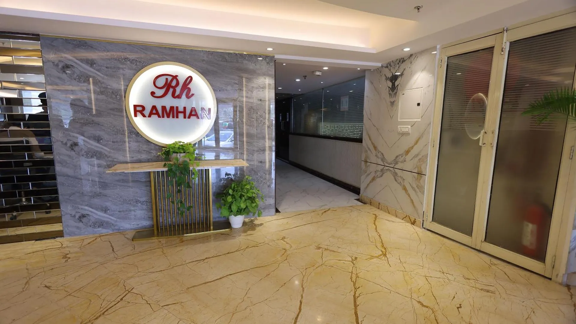 ****  Airport Hotel Ramhan Palace Mahipalpur Нью-Дели Индия