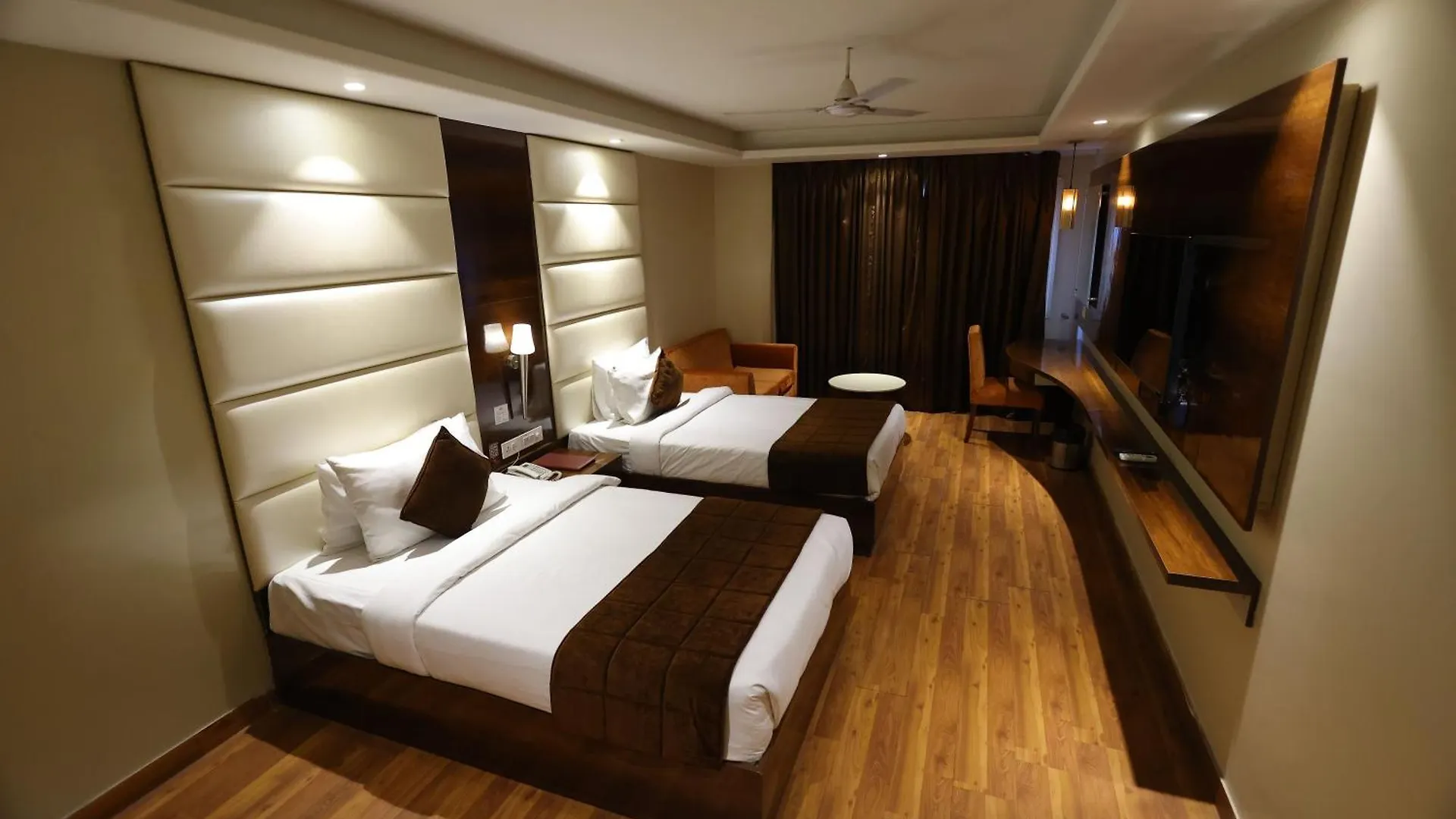 Airport Hotel Ramhan Palace Mahipalpur Нью-Дели