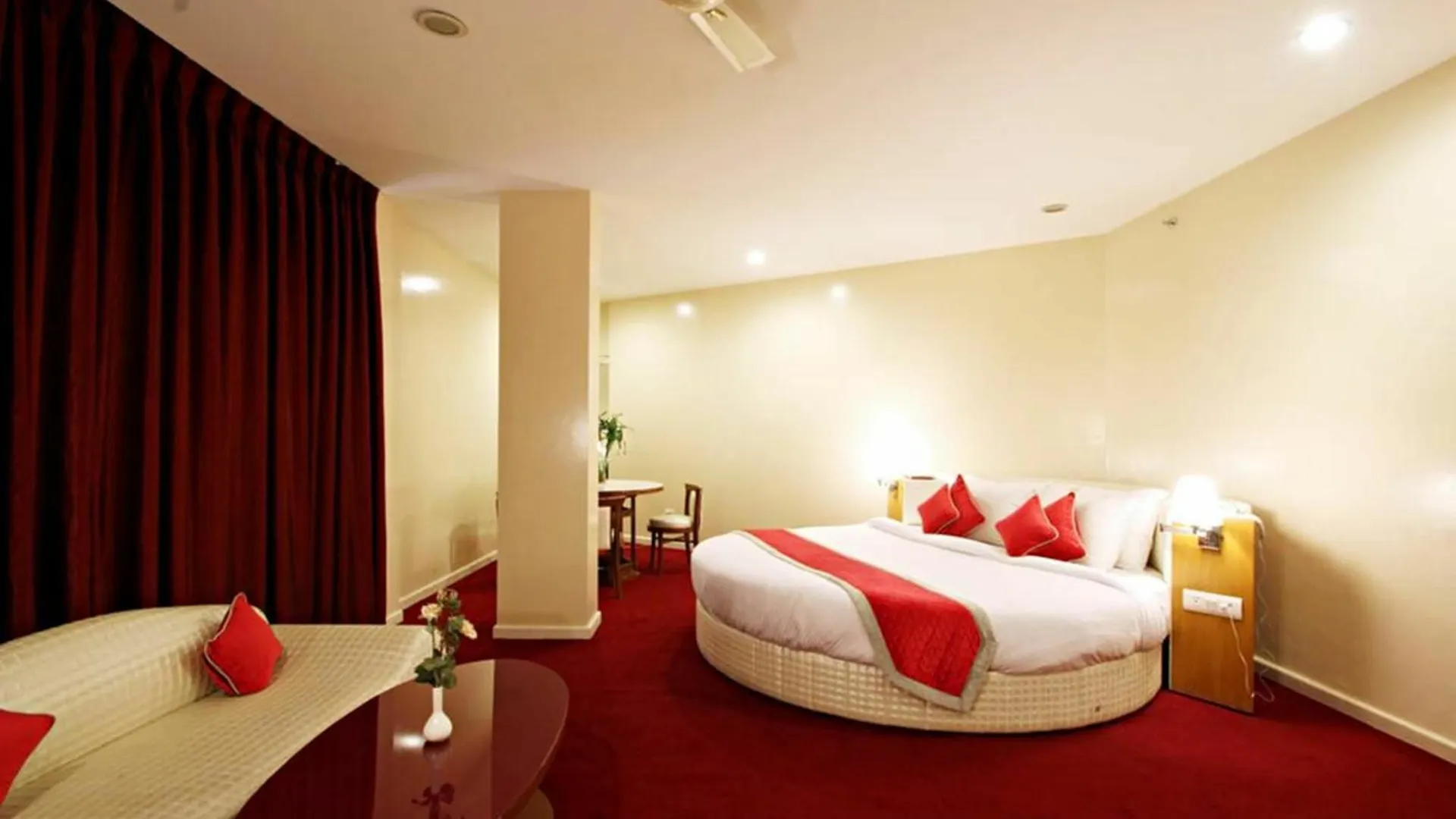 Airport Hotel Ramhan Palace Mahipalpur Нью-Дели